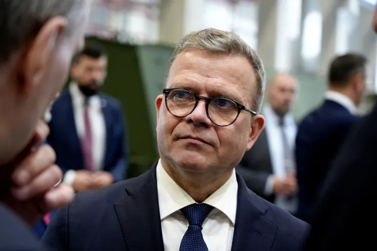 Finland passes law to block asylum seekers crossing from Russia