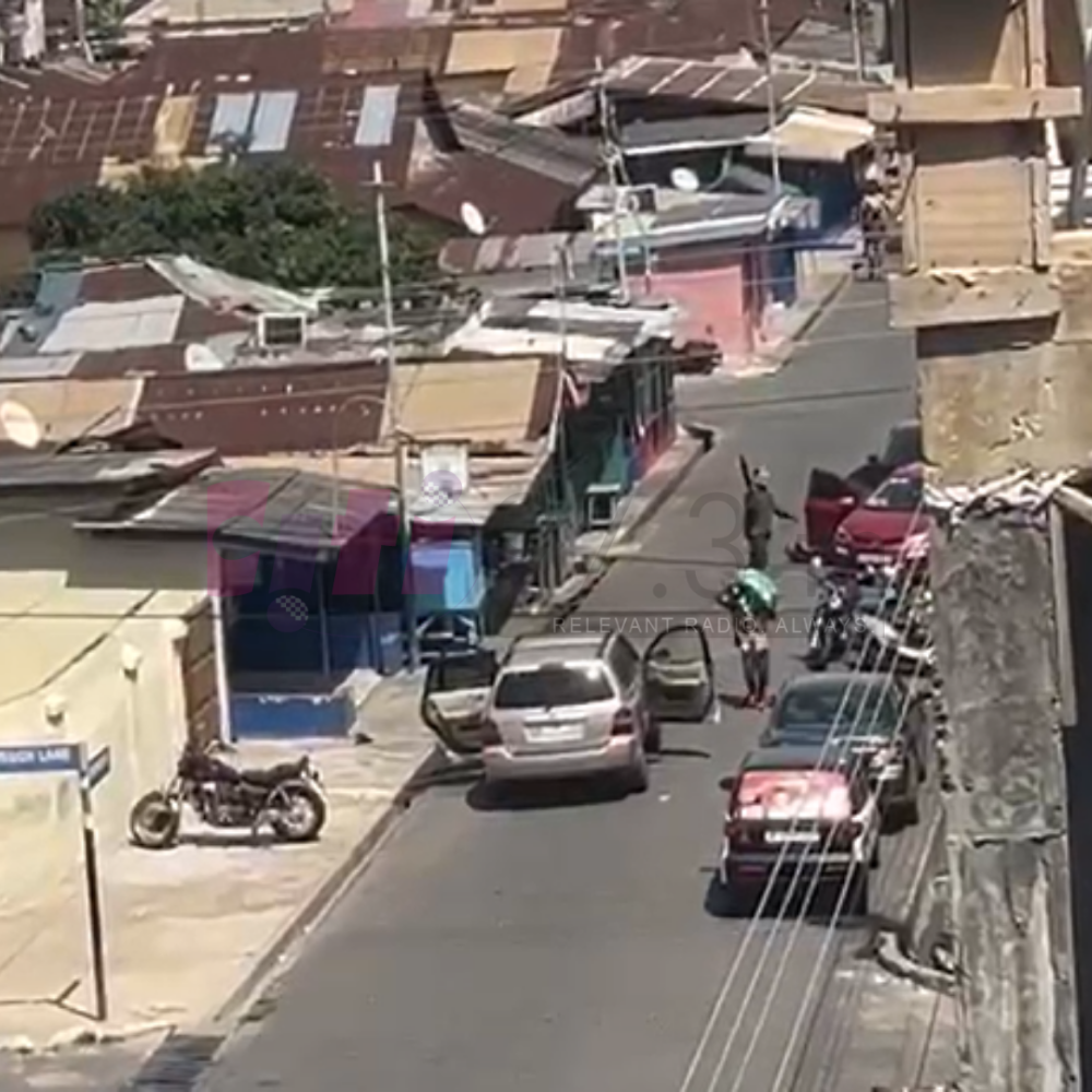 Daylight robbery in Accra: Gunmen flee with sacks of money at Adabraka market