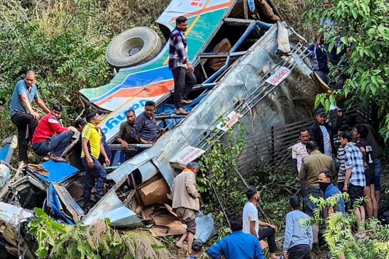 North India: Bus plunges into Himalayan gorge, kills at least 36 people