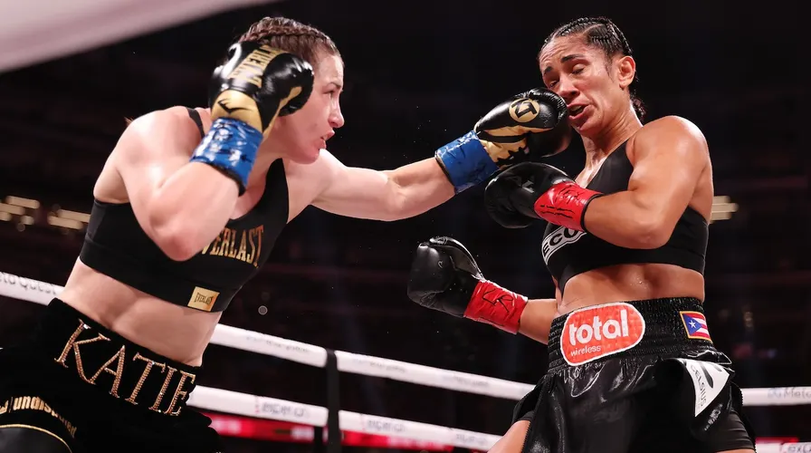 Katie Taylor beats Amanda Serrano with a disputed decision ahead of Jake Paul vs Mike Tyson