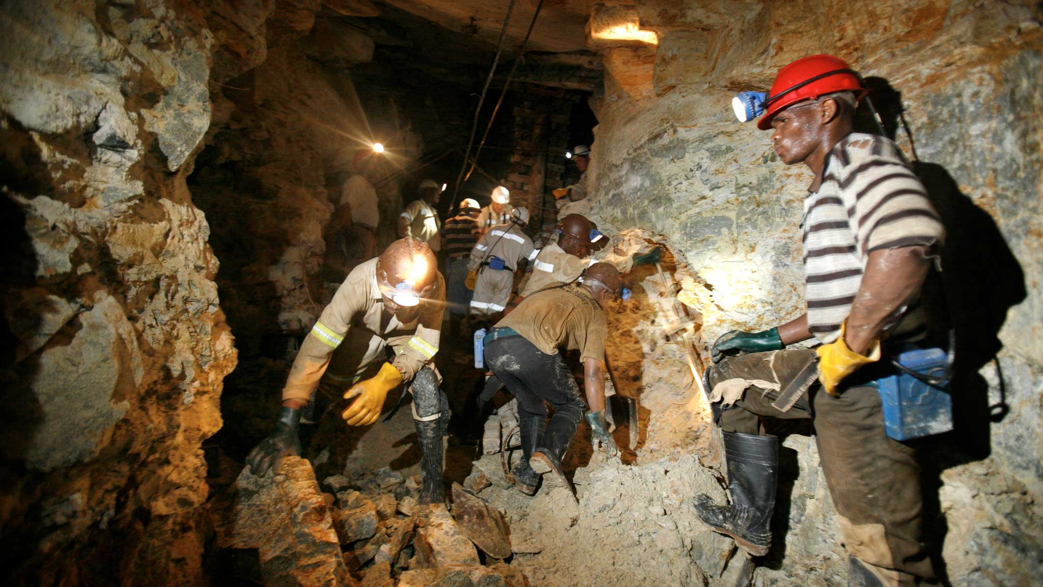 South Africa: Inter-agency team set up to bring illegal miners out