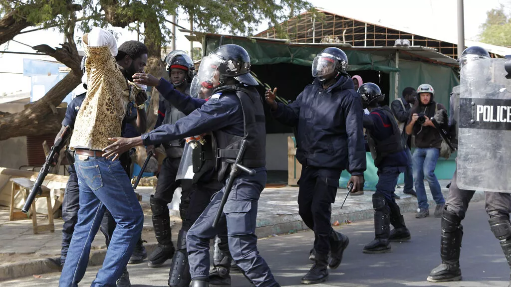 Burkina Faso releases four French nationals after a year detain