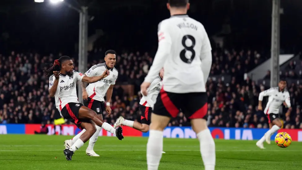 Iwobi double helps Fulham to victory over Brighton
