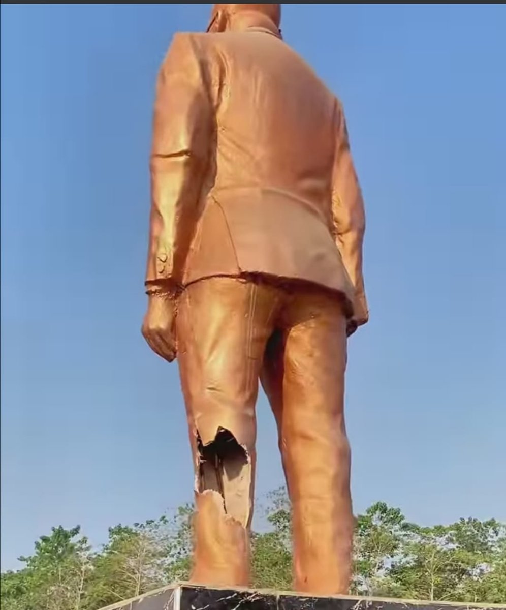 Unknown persons allegedly vandalise part of Akufo-Addo’s statue