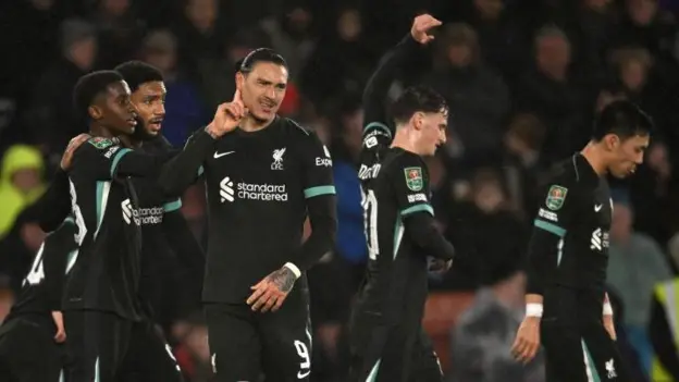 Nunez scores as Liverpool sink Southampton cup ho