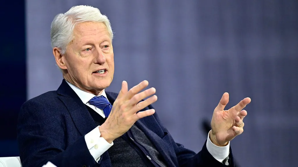 Bill Clinton Discharged from Hospital After Flu Treatment