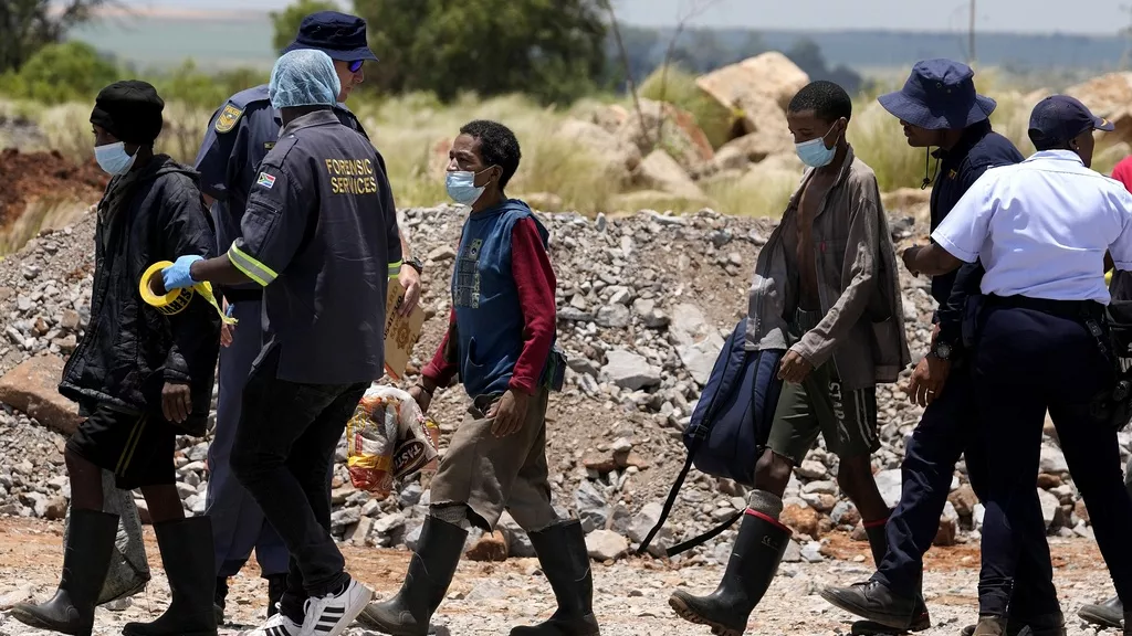 South Africa: Police launch manhunt for escaped illegal mining kingpin