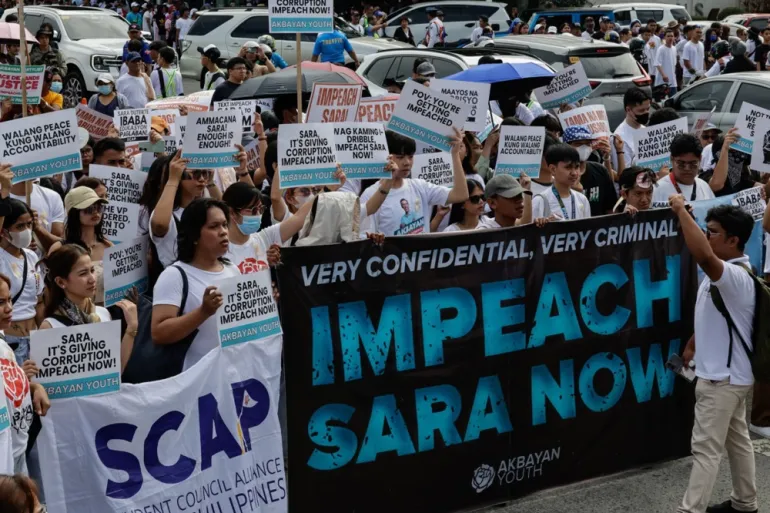 Philippines: Thousands call for impeachment of VP Duterte