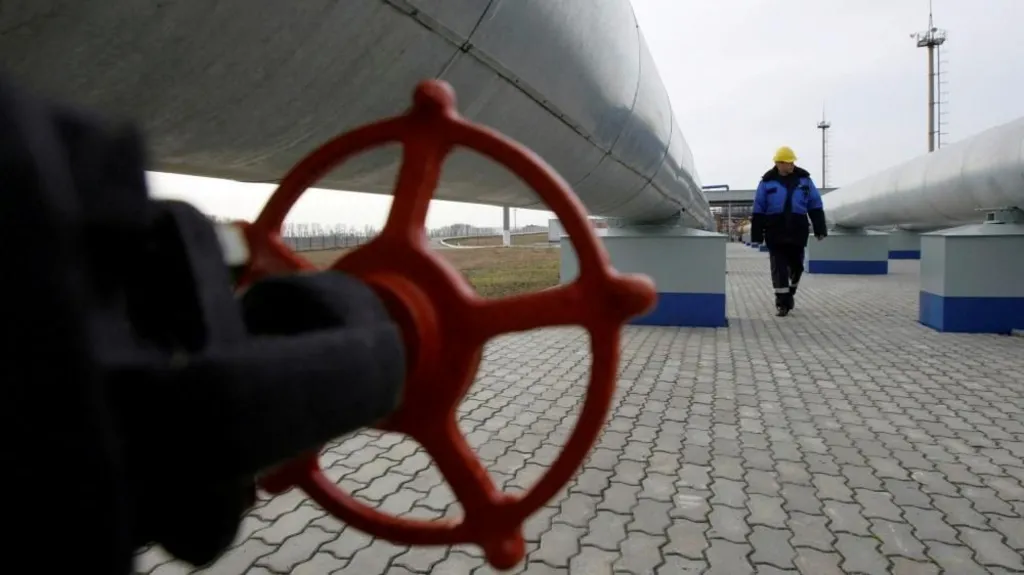Era of cheap Russian gas to EU ends as transit across Ukraine stops