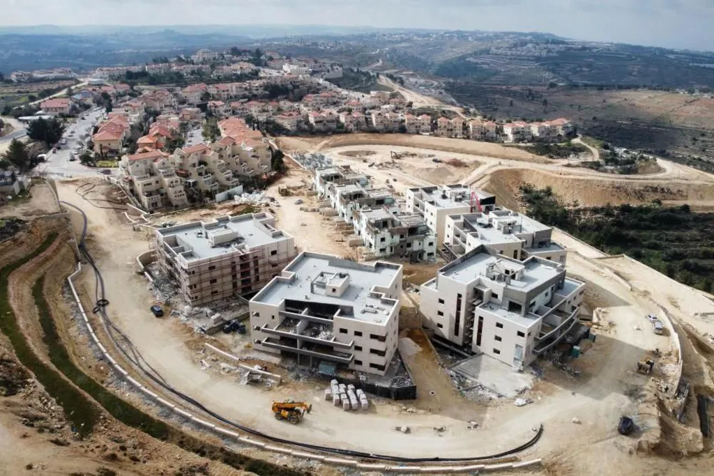 Israeli settlers in West Bank see Trump win as chance to go further