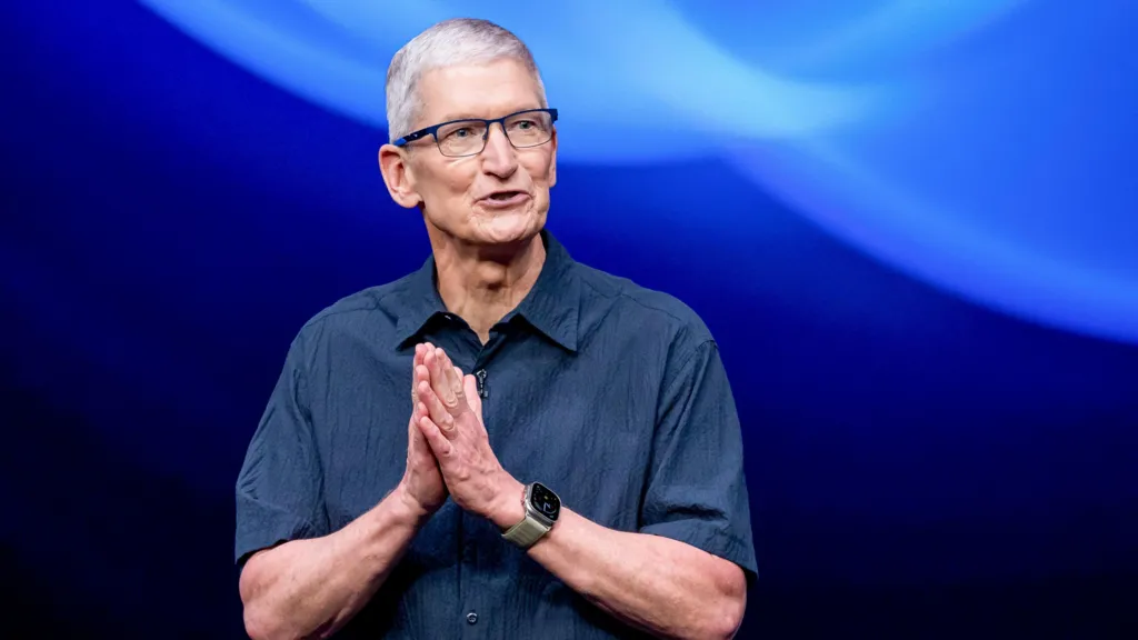 Apple pushes back on call to end diversity programme