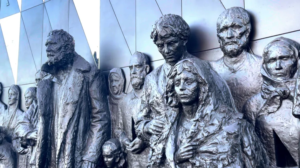 Russia focuses on Soviet victims of WW2 as officials not invited to Auschwitz ceremony