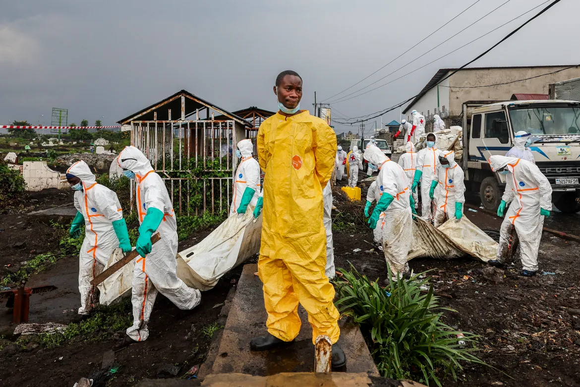 DRC: Goma residents race to bury 2,000 bodies from conflict
