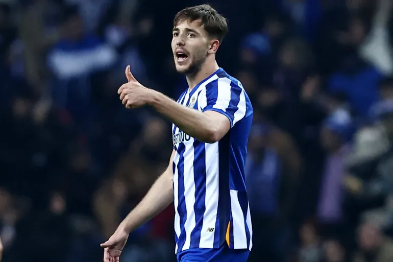 Man City sign Gonzalez, Tel joins Spurs on transfer deadline day