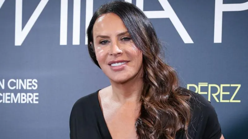 Emilia Pérez star says she will stay in Oscars race despite row