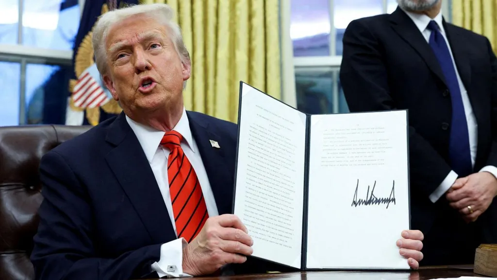 Judge finds White House violated court order to stop funding freeze