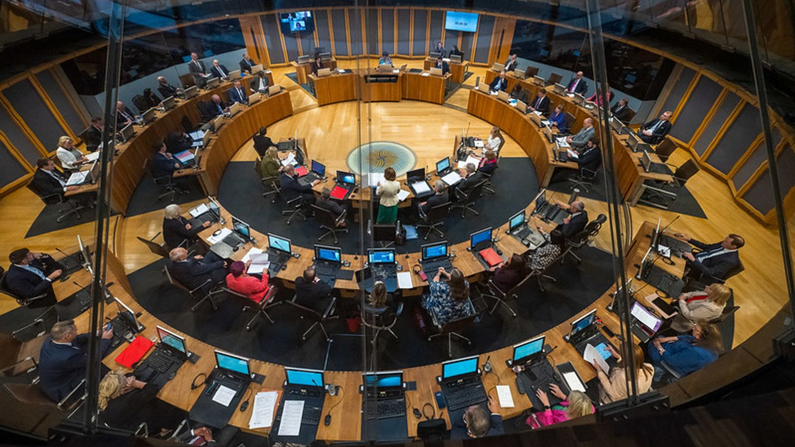 Senedd committee warns against making lying in politics a criminal offence